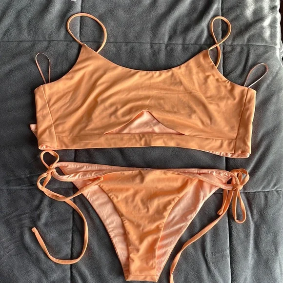 Large orange baiting suit never worn no tags by egreis brand - Picture 2 of 8